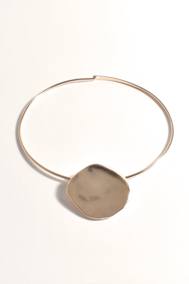 Metal Pendant Front Collar Necklace - Gold